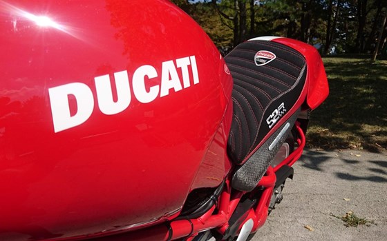 Umgebautes Motorrad Ducati Monster S2R 1000 von specialedition - Bild 5 Umgebautes Motorrad Ducati Monster S2R 1000 von specialedition - Bild 5