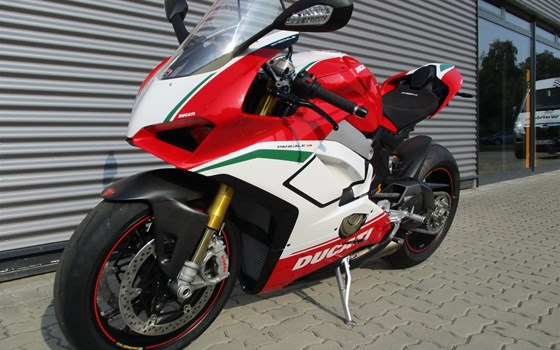 Umgebautes Motorrad Ducati Panigale V4 Speciale von Team Wahlers GmbH - Bild 2 Umgebautes Motorrad Ducati Panigale V4 Speciale von Team Wahlers GmbH - Bild 2