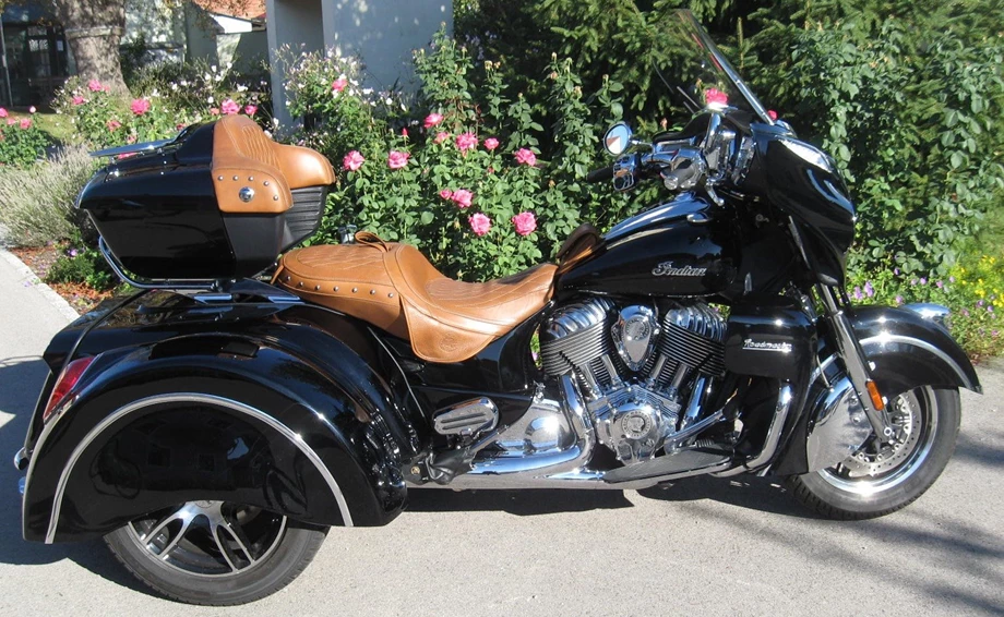 Umbgebautes Motorrad Indian Roadmaster Bild 9: Umbgebautes Motorrad Indian Roadmaster