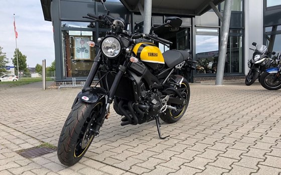 Umgebautes Motorrad Yamaha XSR900 von Natuschke & Lange - Bild 3 Umgebautes Motorrad Yamaha XSR900 von Natuschke & Lange - Bild 3