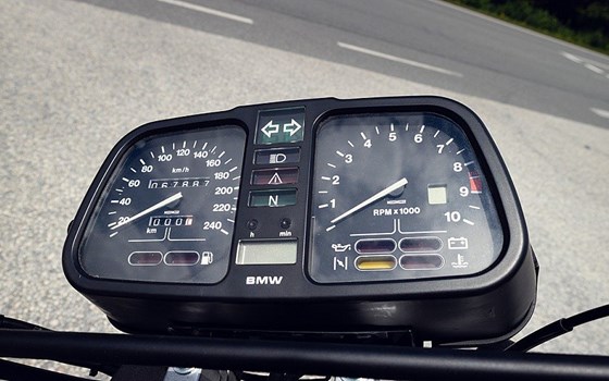 Umgebautes Motorrad BMW K 100 RS von Motorbär - Bild 6 Umgebautes Motorrad BMW K 100 RS von Motorbär - Bild 6