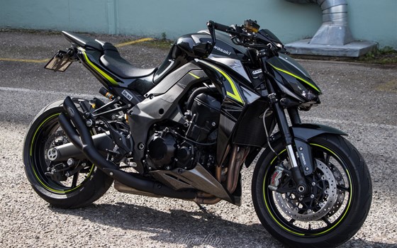 Umgebautes Motorrad Kawasaki Z1000 R von Pat-Bikes AG - Bild 1 Umgebautes Motorrad Kawasaki Z1000 R von Pat-Bikes AG - Bild 1