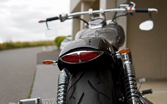 Umgebautes Motorrad Honda VT 750 DC Black Widow von MJA68 - Bild 16 Umgebautes Motorrad Honda VT 750 DC Black Widow von MJA68 - Bild 16
