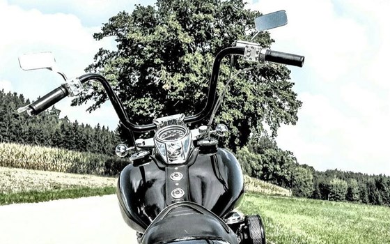 Umgebautes Motorrad Harley-Davidson Custom Bike von user1129711 - Bild 3 Umgebautes Motorrad Harley-Davidson Custom Bike von user1129711 - Bild 3