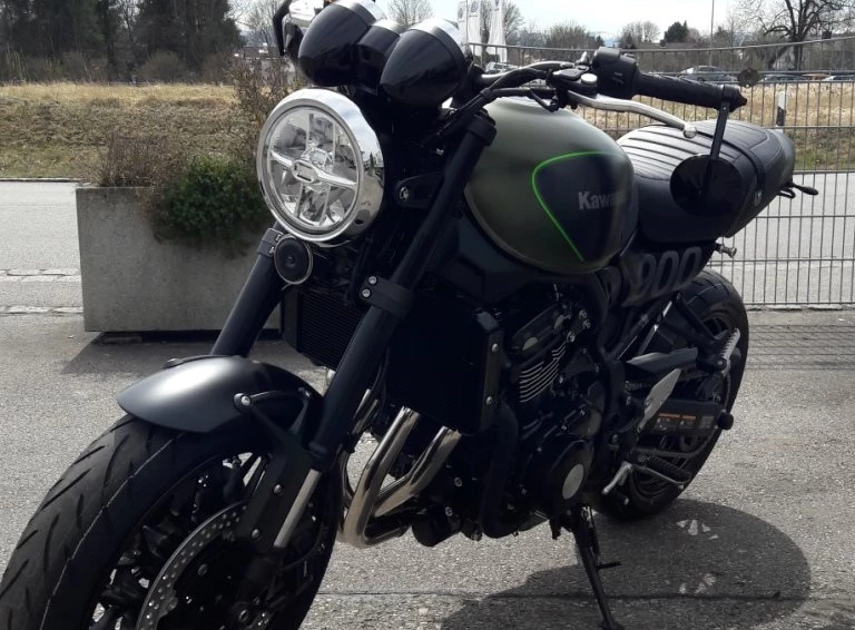 Rebuilt motorbike Kawasaki Z900 RS Bild 3: Rebuilt motorbike Kawasaki Z900 RS