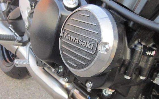 Umgebautes Motorrad Kawasaki Z900 RS von Motorradwelt Auer GmbH - Bild 6 Umgebautes Motorrad Kawasaki Z900 RS von Motorradwelt Auer GmbH - Bild 6