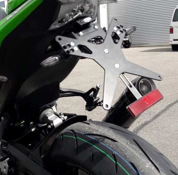 Rebuilt motorbike Kawasaki Z900 Bild 5: Rebuilt motorbike Kawasaki Z900