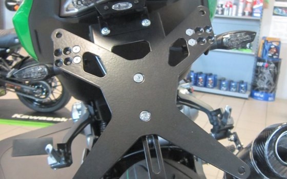 Umgebautes Motorrad Kawasaki Z900 von Motorradwelt Auer GmbH - Bild 8 Umgebautes Motorrad Kawasaki Z900 von Motorradwelt Auer GmbH - Bild 8