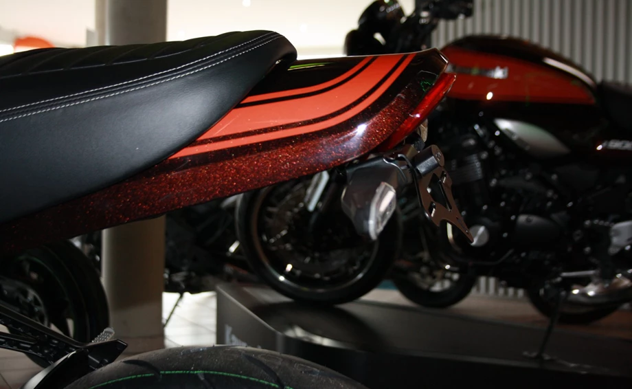 Umbgebautes Motorrad Kawasaki Z900 RS Bild 2: Umbgebautes Motorrad Kawasaki Z900 RS