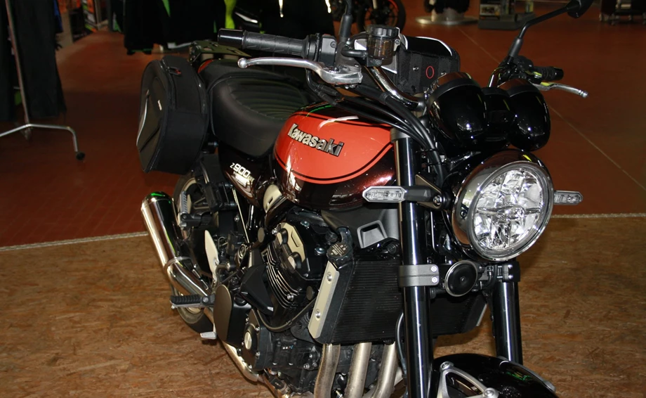 Umbgebautes Motorrad Kawasaki Z900 RS Bild 10: Umbgebautes Motorrad Kawasaki Z900 RS