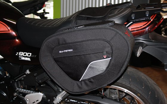 Umgebautes Motorrad Kawasaki Z900 RS von Zweirad Waibel GmbH & Co. KG - Bild 11 Umgebautes Motorrad Kawasaki Z900 RS von Zweirad Waibel GmbH & Co. KG - Bild 11