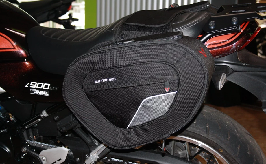 Umbgebautes Motorrad Kawasaki Z900 RS Bild 11: Umbgebautes Motorrad Kawasaki Z900 RS