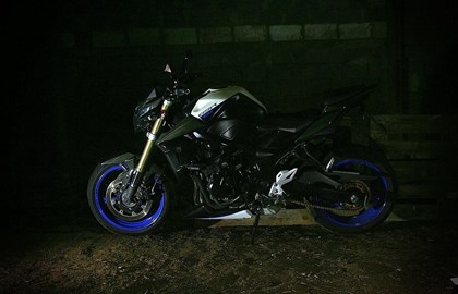 Suzuki GSR 750 Custom Bike Suzuki GSR 750 Custom Bike