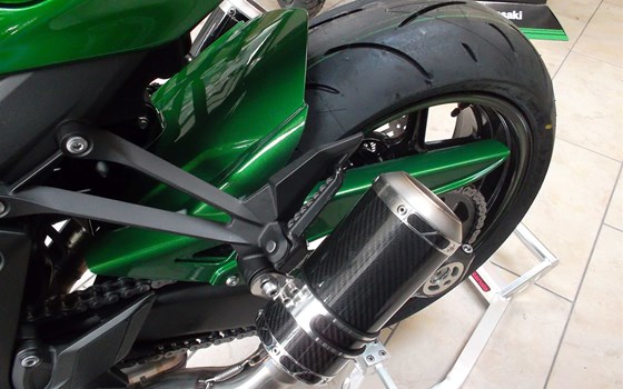 Umgebautes Motorrad Kawasaki Z1000 von Motorradshop Ahlers - Bild 2 Umgebautes Motorrad Kawasaki Z1000 von Motorradshop Ahlers - Bild 2