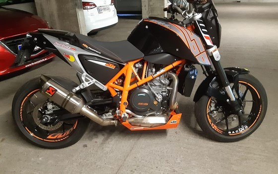 Umgebautes Motorrad KTM 690 Duke von eduardo - Bild 1 Umgebautes Motorrad KTM 690 Duke von eduardo - Bild 1