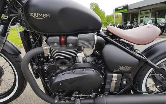 Umgebautes Motorrad Triumph Bonneville Bobber von Motorradhaus Löhmer GmbH - Bild 4 Umgebautes Motorrad Triumph Bonneville Bobber von Motorradhaus Löhmer GmbH - Bild 4