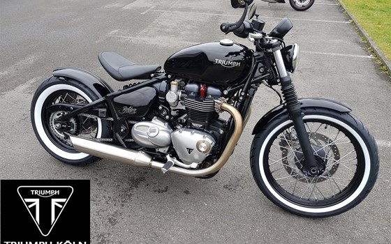 Umgebautes Motorrad Triumph Bonneville Bobber von Motorradhaus Löhmer GmbH - Bild 1 Umgebautes Motorrad Triumph Bonneville Bobber von Motorradhaus Löhmer GmbH - Bild 1