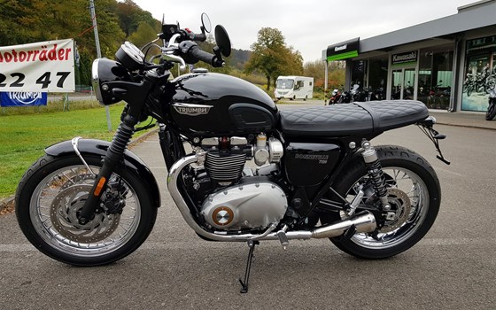 Umgebautes Motorrad Triumph Bonneville T120 von Motorradhaus Löhmer GmbH - Bild 2 Umgebautes Motorrad Triumph Bonneville T120 von Motorradhaus Löhmer GmbH - Bild 2