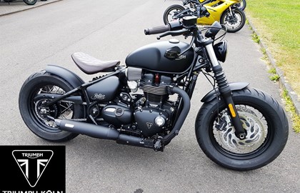 Triumph Bonneville Bobber Black Custom Bike Triumph Bonneville Bobber Black Custom Bike