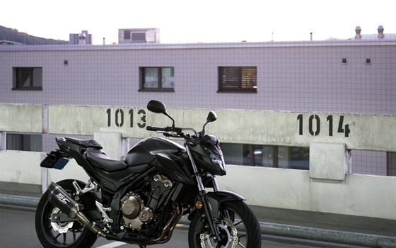 Umgebautes Motorrad Honda CB 500 von Pat-Bikes AG - Bild 2 Umgebautes Motorrad Honda CB 500 von Pat-Bikes AG - Bild 2