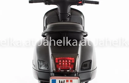 Vespa GTS 300 Super Notte Custom Bike Vespa GTS 300 Super Notte Custom Bike