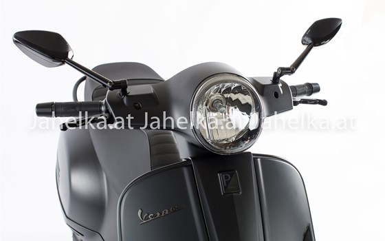 Umgebautes Motorrad Vespa GTS 300 Super Notte von Jahelka Zweirad GmbH - Bild 8 Umgebautes Motorrad Vespa GTS 300 Super Notte von Jahelka Zweirad GmbH - Bild 8