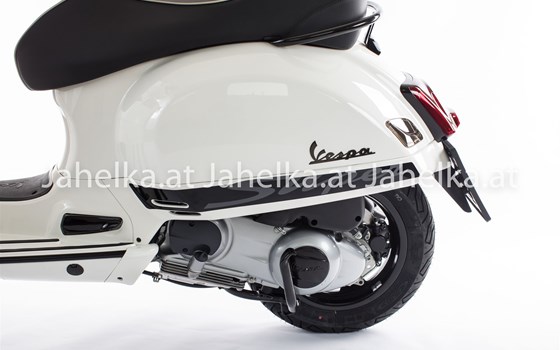 Umgebautes Motorrad Vespa GTS 300 i.e. Super von Jahelka Zweirad GmbH - Bild 5 Umgebautes Motorrad Vespa GTS 300 i.e. Super von Jahelka Zweirad GmbH - Bild 5