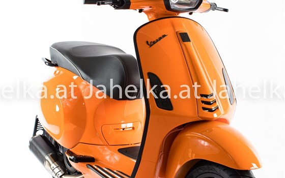 Umgebautes Motorrad Vespa Sprint 125 i.e. 3V von Jahelka Zweirad GmbH - Bild 1 Umgebautes Motorrad Vespa Sprint 125 i.e. 3V von Jahelka Zweirad GmbH - Bild 1