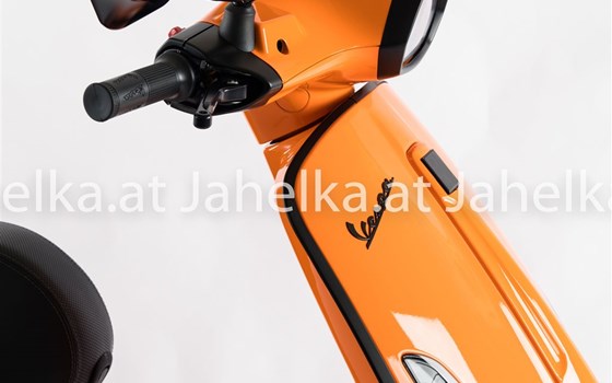 Umgebautes Motorrad Vespa Sprint 125 i.e. 3V von Jahelka Zweirad GmbH - Bild 5 Umgebautes Motorrad Vespa Sprint 125 i.e. 3V von Jahelka Zweirad GmbH - Bild 5