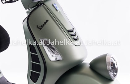 Vespa GTV 300 Special Edition Sei Giorni Euro4 Custom Bike Vespa GTV 300 Special Edition Sei Giorni Euro4 Custom Bike