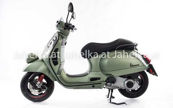 Umgebautes Motorrad Vespa GTV 300 Special Edition Sei Giorni Euro4 von Jahelka Zweirad GmbH - Bild 18 Umgebautes Motorrad Vespa GTV 300 Special Edition Sei Giorni Euro4 von Jahelka Zweirad GmbH - Bild 18