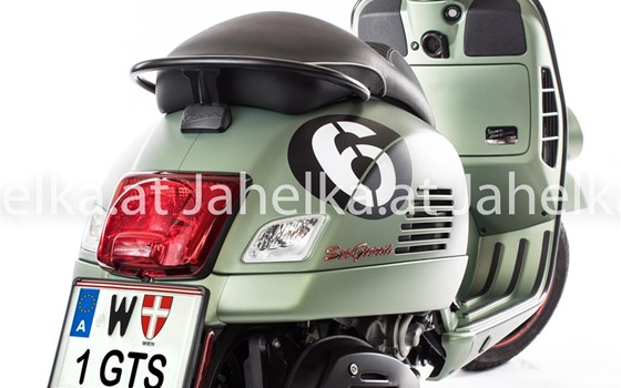 Umgebautes Motorrad Vespa GTV 300 Special Edition Sei Giorni Euro4 von Jahelka Zweirad GmbH - Bild 7 Umgebautes Motorrad Vespa GTV 300 Special Edition Sei Giorni Euro4 von Jahelka Zweirad GmbH - Bild 7