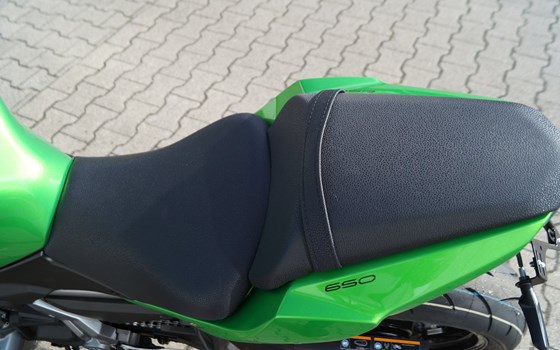 Umgebautes Motorrad Kawasaki Z650 von Rolf Berentelg GmbH & Co.KG - Bild 6 Umgebautes Motorrad Kawasaki Z650 von Rolf Berentelg GmbH & Co.KG - Bild 6