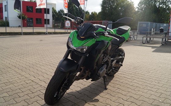 Umgebautes Motorrad Kawasaki Z900 von Rolf Berentelg GmbH & Co.KG - Bild 10 Umgebautes Motorrad Kawasaki Z900 von Rolf Berentelg GmbH & Co.KG - Bild 10