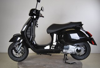Vespa GTS 300 i.e. Vespa GTS 300 i.e.