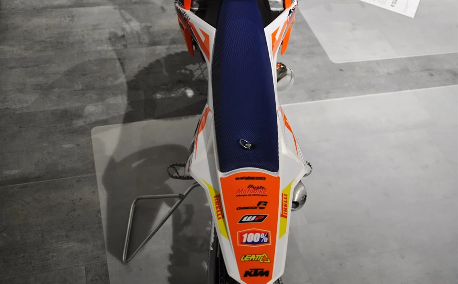 Umbgebautes Motorrad KTM 50 SX Bild 4: Umbgebautes Motorrad KTM 50 SX