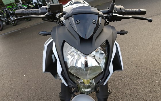 Umgebautes Motorrad Kawasaki Z125 von Motorradhaus Löhmer GmbH - Bild 7 Umgebautes Motorrad Kawasaki Z125 von Motorradhaus Löhmer GmbH - Bild 7