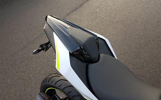 Umgebautes Motorrad Kawasaki Z125 von Motorradhaus Löhmer GmbH - Bild 11 Umgebautes Motorrad Kawasaki Z125 von Motorradhaus Löhmer GmbH - Bild 11