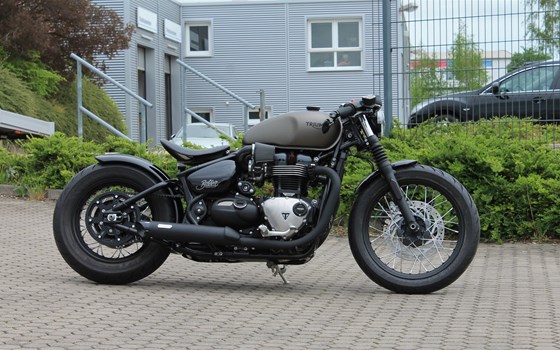 Umgebautes Motorrad Triumph Bonneville Bobber von Stärker-Profil GmbH - Bild 12 Umgebautes Motorrad Triumph Bonneville Bobber von Stärker-Profil GmbH - Bild 12