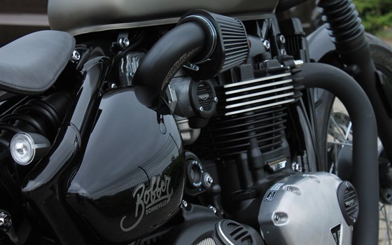 Umgebautes Motorrad Triumph Bonneville Bobber von Stärker-Profil GmbH - Bild 8 Umgebautes Motorrad Triumph Bonneville Bobber von Stärker-Profil GmbH - Bild 8