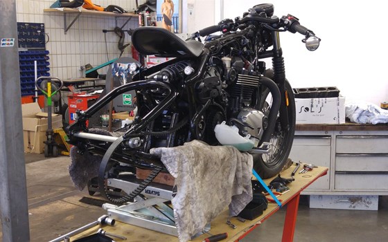 Umgebautes Motorrad Triumph Bonneville Bobber von Stärker-Profil GmbH - Bild 24 Umgebautes Motorrad Triumph Bonneville Bobber von Stärker-Profil GmbH - Bild 24