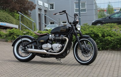 Triumph Bonneville Bobber Custom Bike
