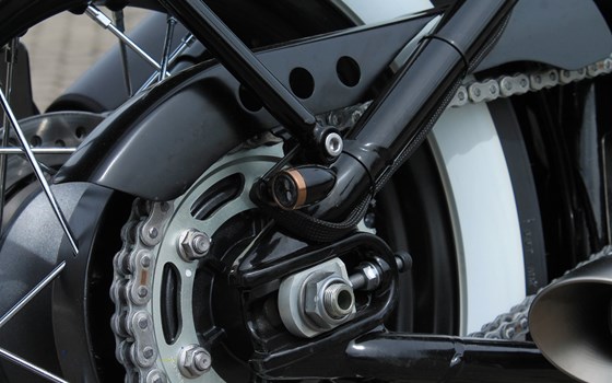 Umgebautes Motorrad Triumph Bonneville Bobber von Stärker-Profil GmbH - Bild 16 Umgebautes Motorrad Triumph Bonneville Bobber von Stärker-Profil GmbH - Bild 16