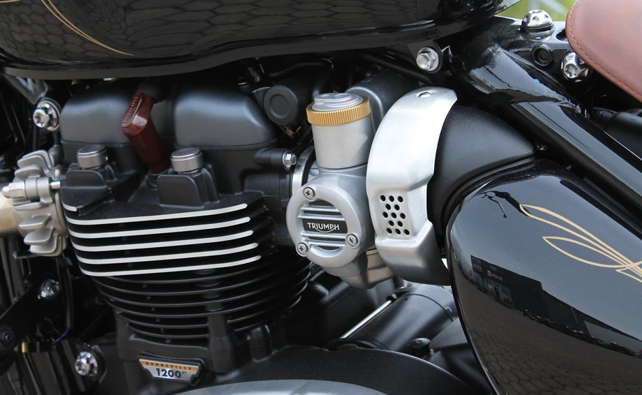 Umbgebautes Motorrad Triumph Bonneville Bobber Bild 4: Umbgebautes Motorrad Triumph Bonneville Bobber