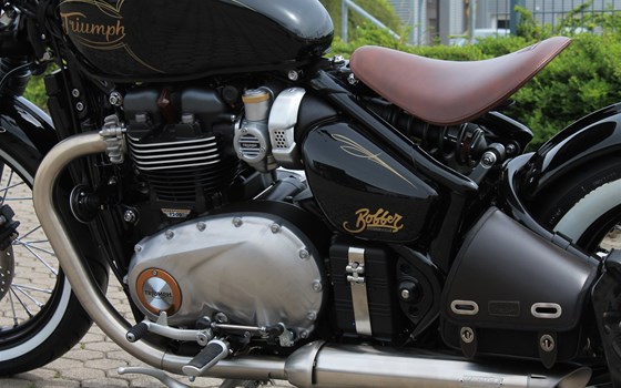 Umgebautes Motorrad Triumph Bonneville Bobber von Stärker-Profil GmbH - Bild 5 Umgebautes Motorrad Triumph Bonneville Bobber von Stärker-Profil GmbH - Bild 5