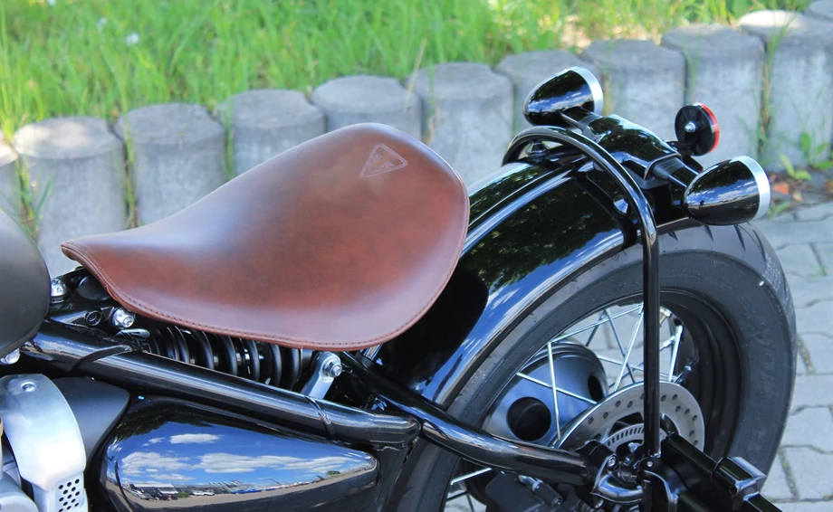 Umbgebautes Motorrad Triumph Bonneville Bobber Bild 4: Umbgebautes Motorrad Triumph Bonneville Bobber