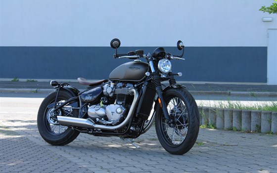 Umgebautes Motorrad Triumph Bonneville Bobber von Stärker-Profil GmbH - Bild 8 Umgebautes Motorrad Triumph Bonneville Bobber von Stärker-Profil GmbH - Bild 8