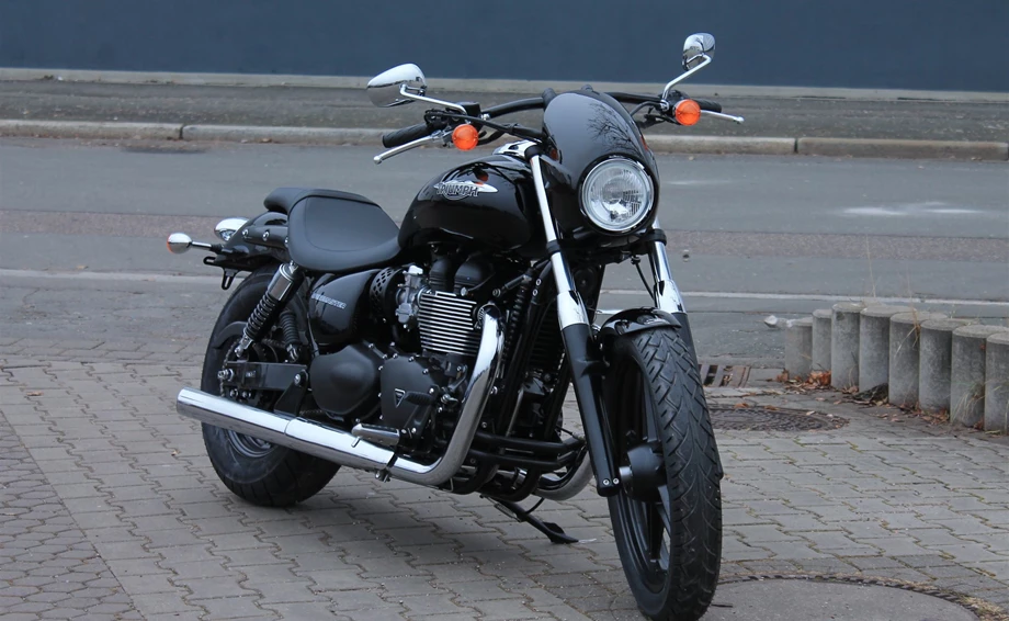Umbgebautes Motorrad Triumph Speedmaster Bild 7: Umbgebautes Motorrad Triumph Speedmaster
