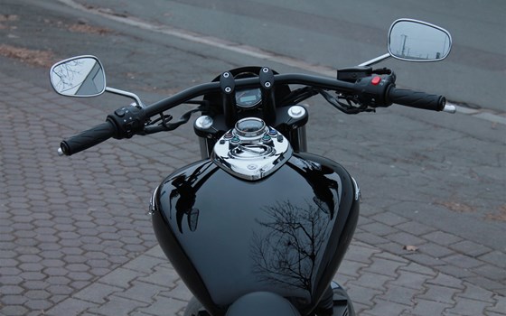 Umgebautes Motorrad Triumph Speedmaster von Stärker-Profil GmbH - Bild 8 Umgebautes Motorrad Triumph Speedmaster von Stärker-Profil GmbH - Bild 8