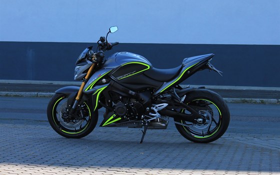 Details zum Custom-Bike Suzuki GSX-S1000 des Händlers 